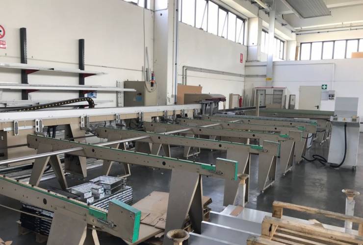 Linea di taglio FOM con lama Ø 550